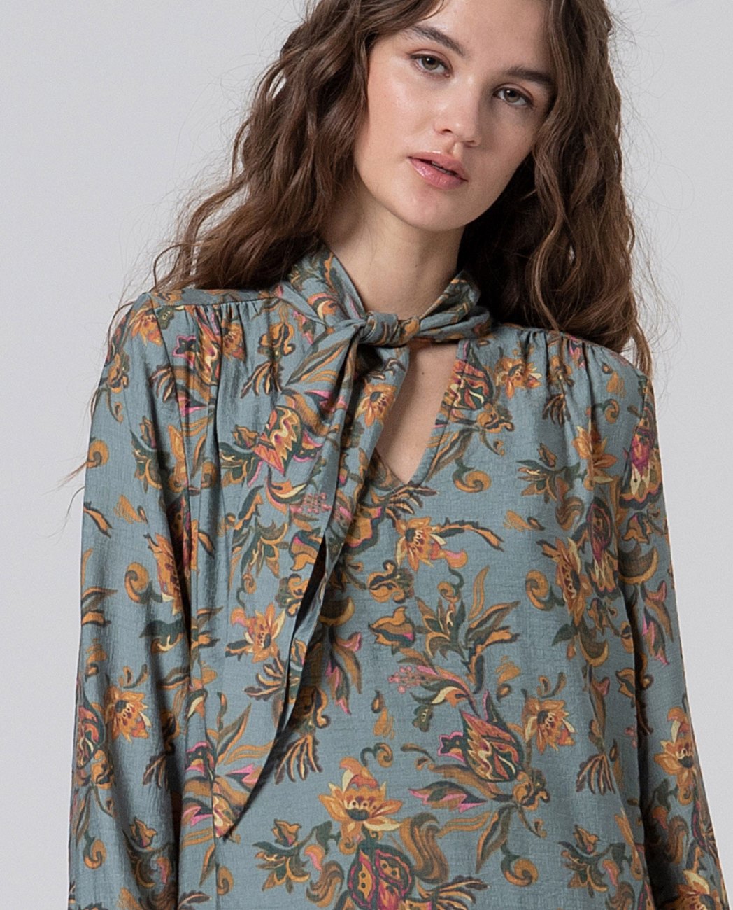 Vestido corto Surkana