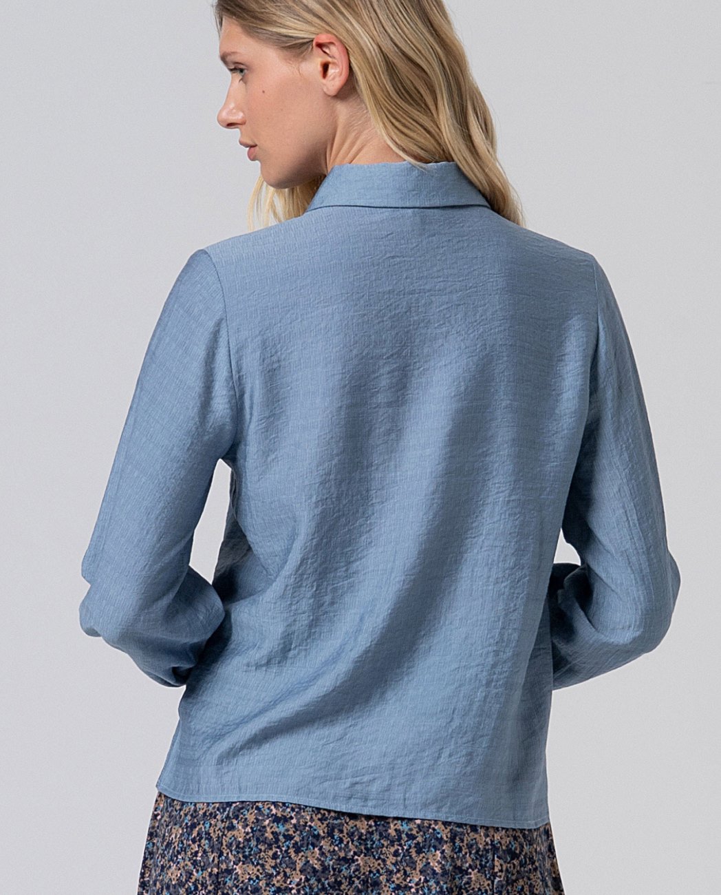 Blusa con chorreras Surkana