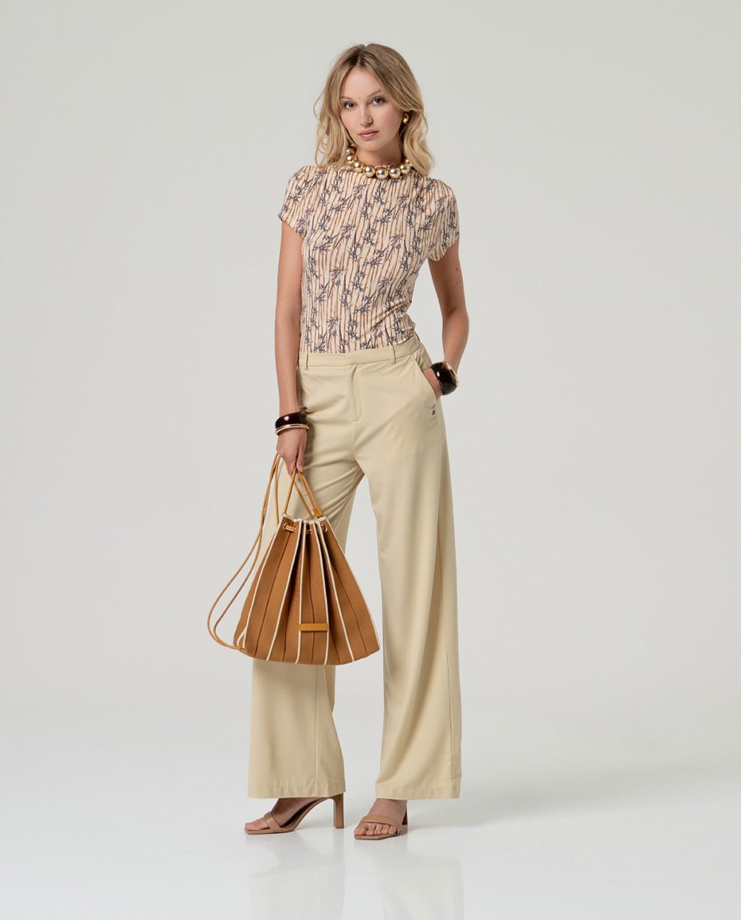 Pantalon amarillo Surkana